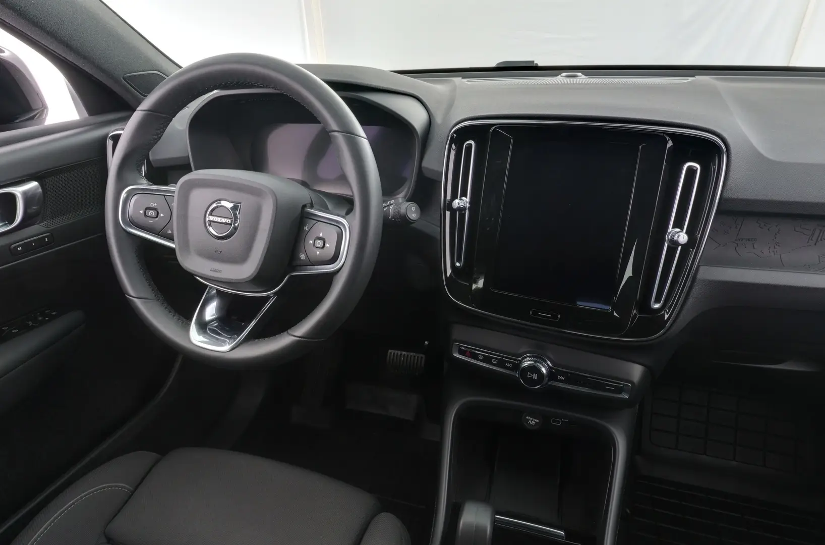 Car Image - 6UUEM8Pmt991v7jSu1PdYo