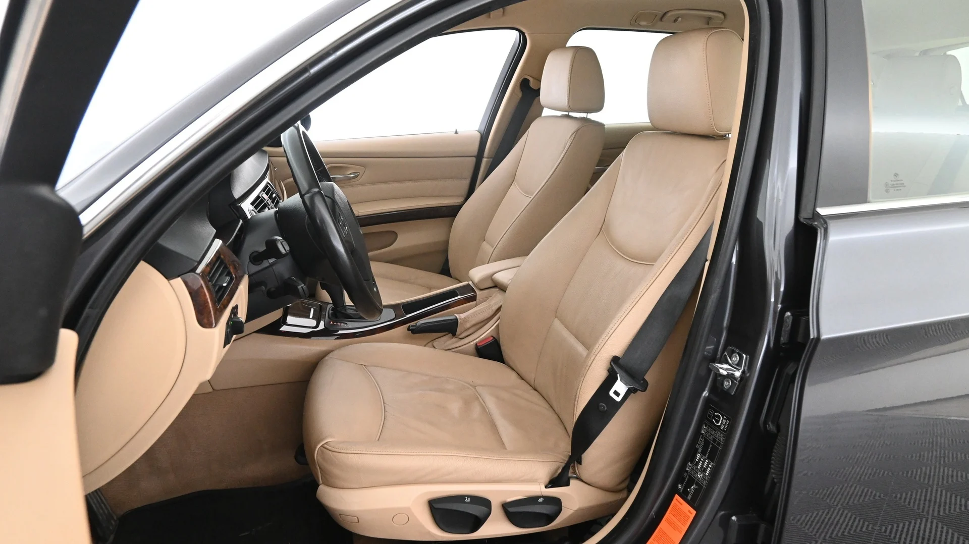 Car Image - 7mf6O52YA8poMFdcxxKCwL
