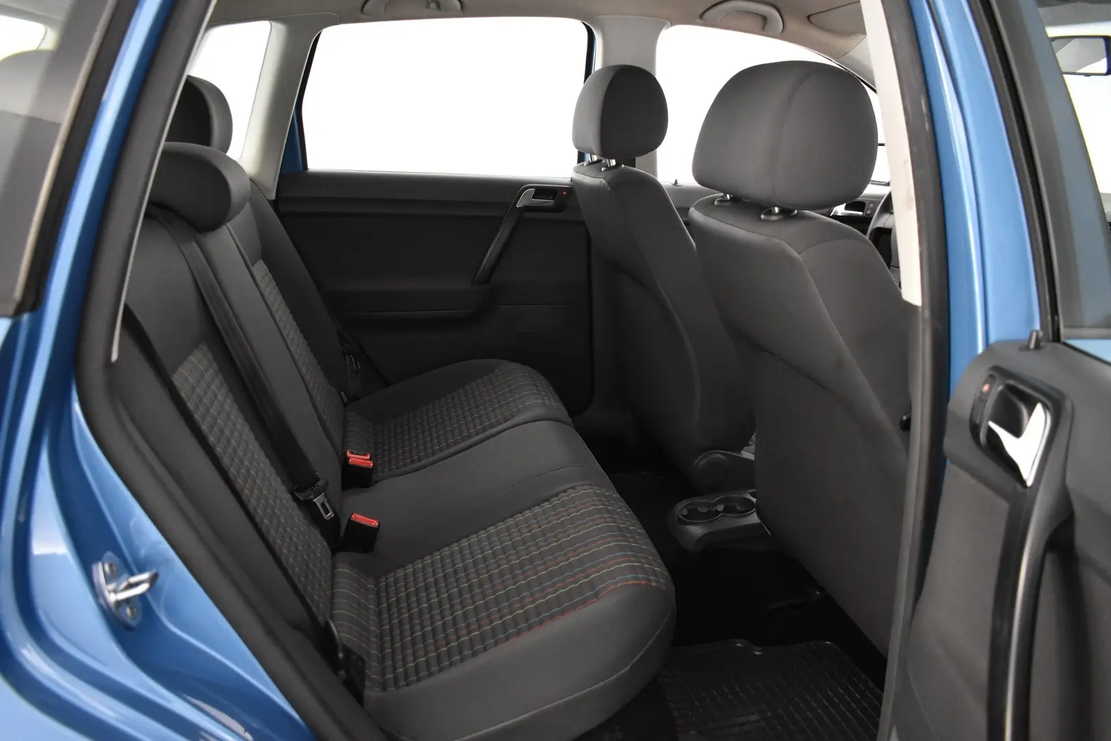 Car Image - HHbzOpG7ARwoLhPEkYt8i