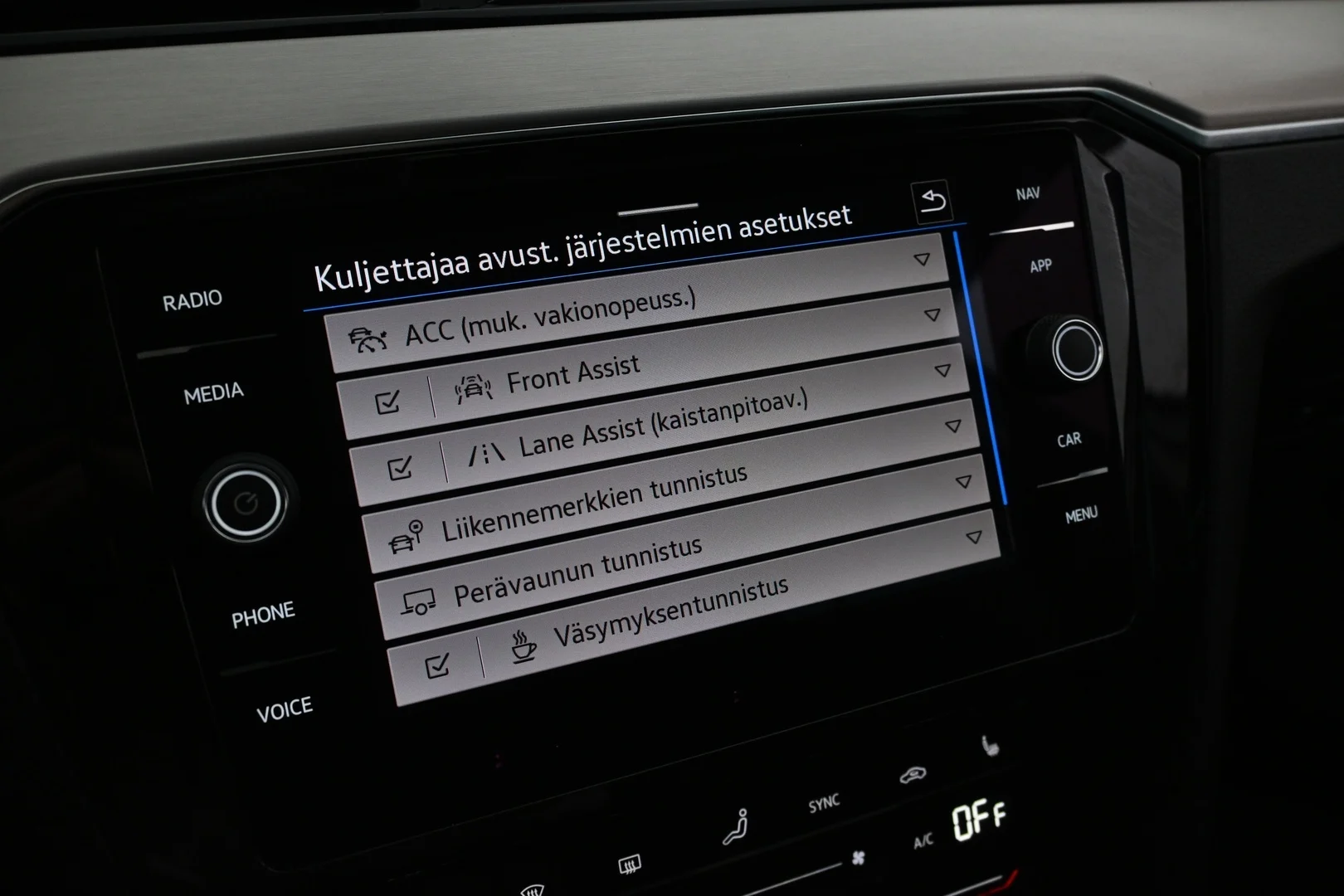 Car Image - 6VoXjVLh8U7sGnR8RzB8jA
