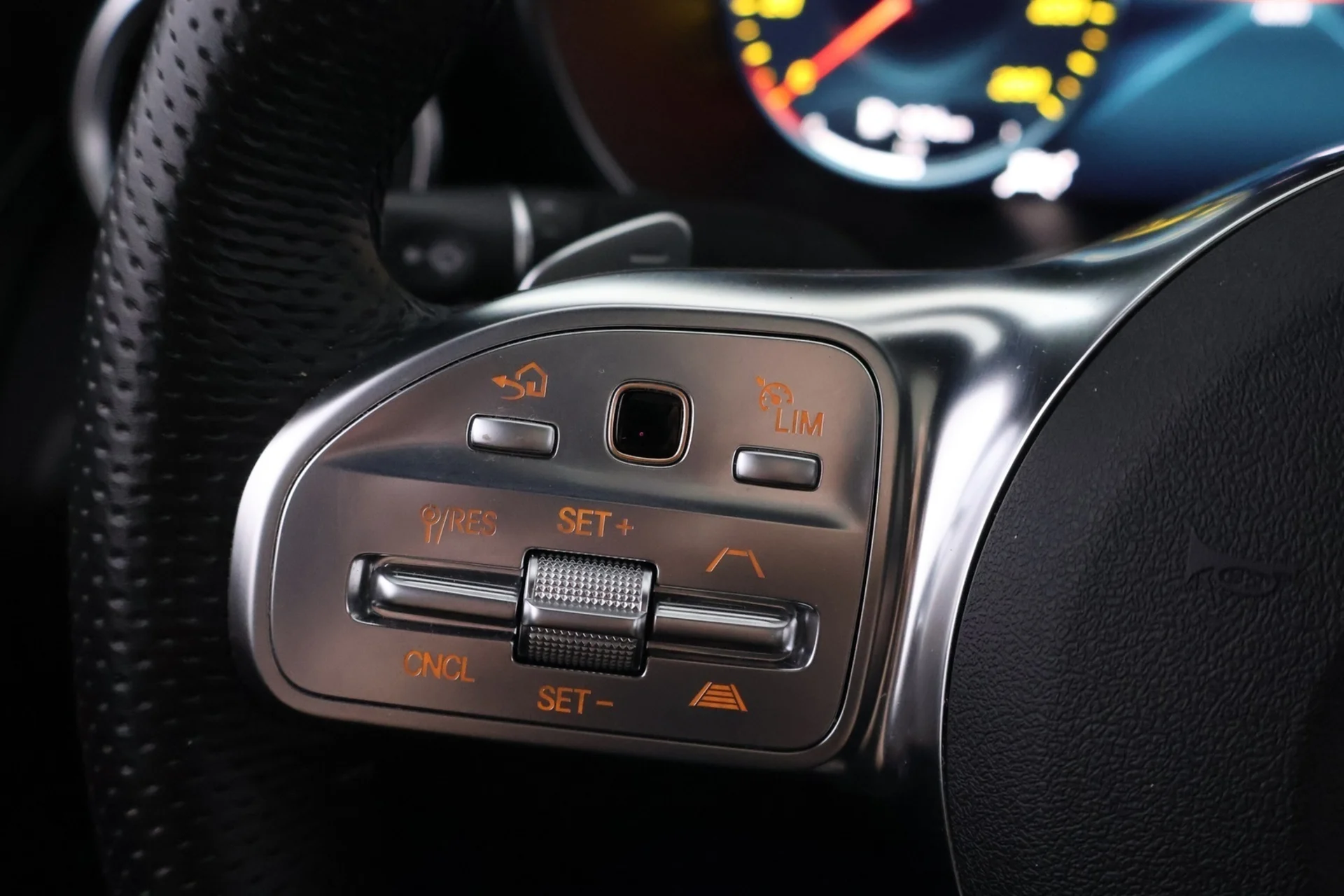 Car Image - 1iaeTTdsE0Cj2hx3pETwkW