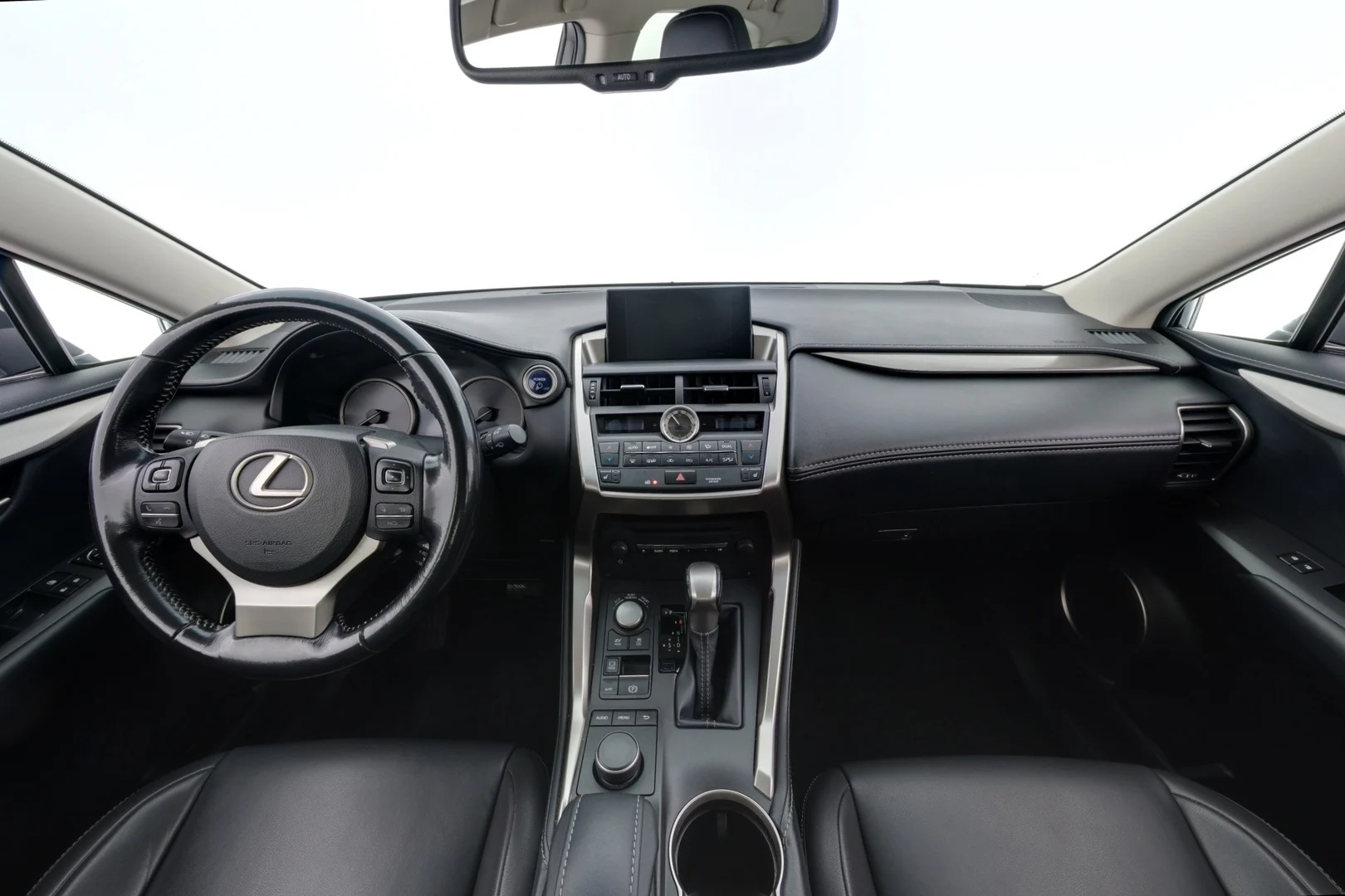 Car Image - 3XAjmnXIXb70lGzeuPVPr9