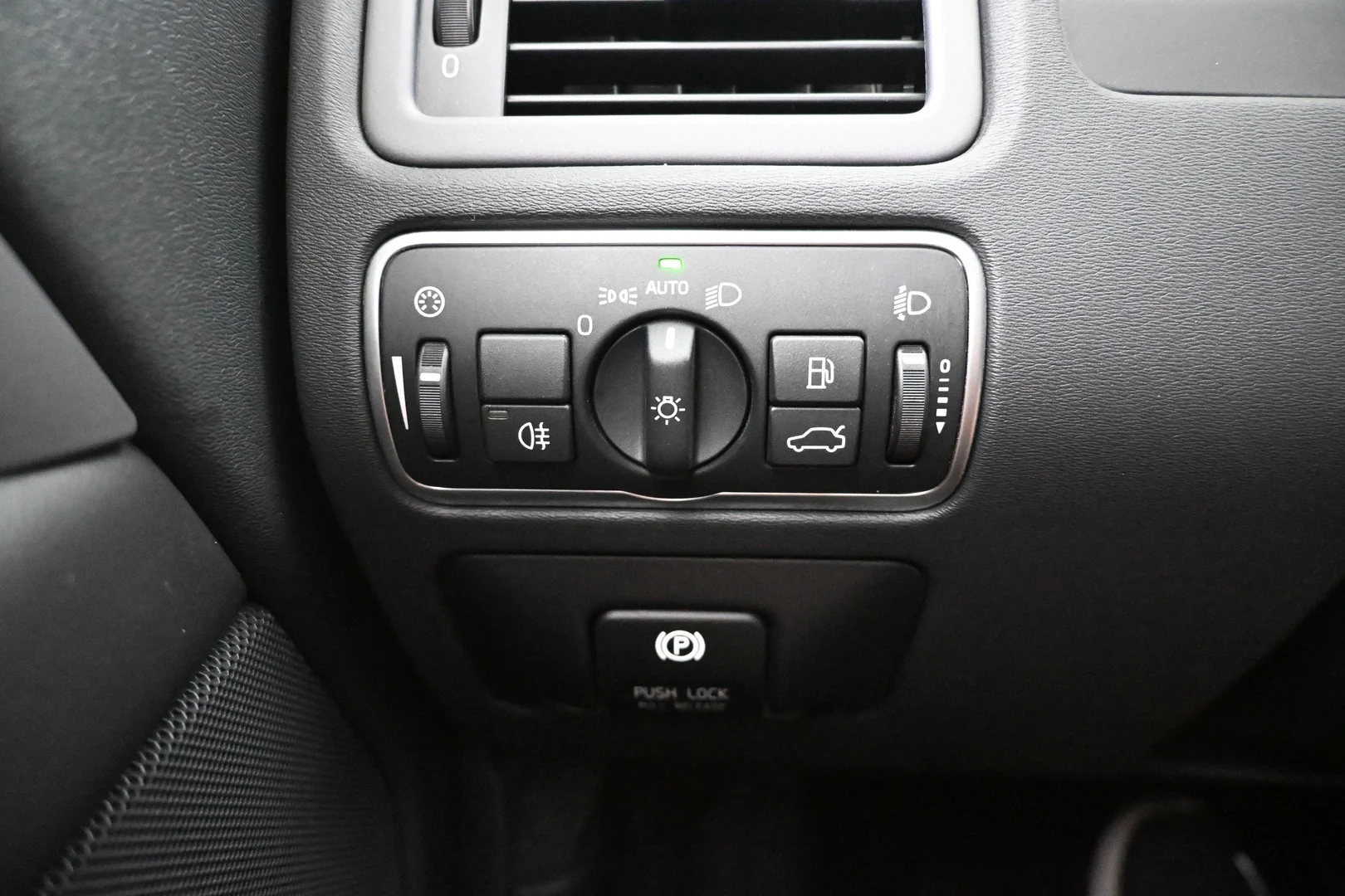 Car Image - 4oC7rp0aXxDtcMayKvIc0k