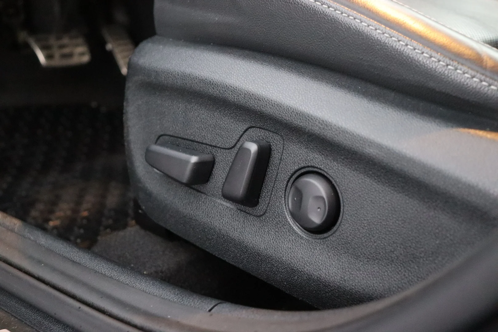 Car Image - 3Uc4BcGMfbsEyS549QVGFV