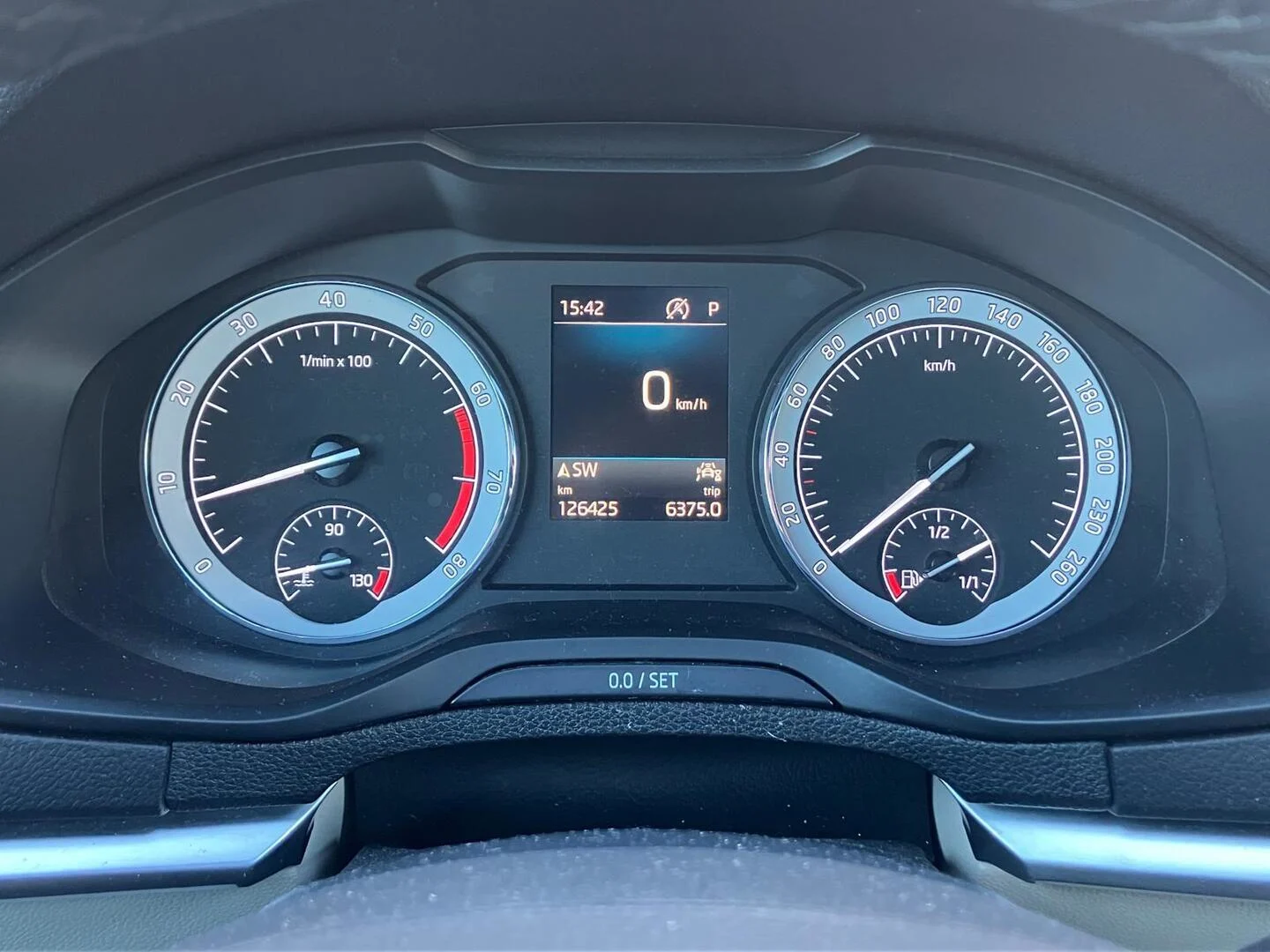Car Image - 2tbXpgsljlo8fvcXOFptb6