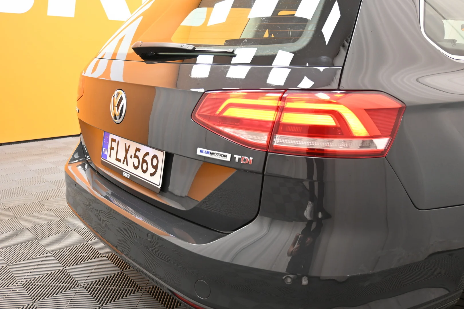 Car Image - 4lIMgOC5v5BJzDkQNsHO8b
