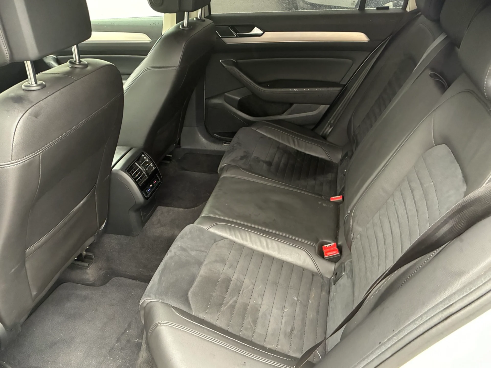 Car Image - 6GP1PCcROvggtuLnGPyouR
