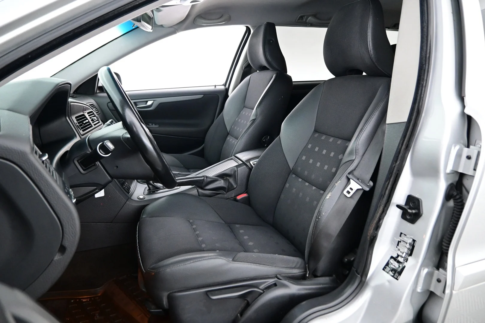 Car Image - 4D5D5A0F0BPgfaqJbtEGI5