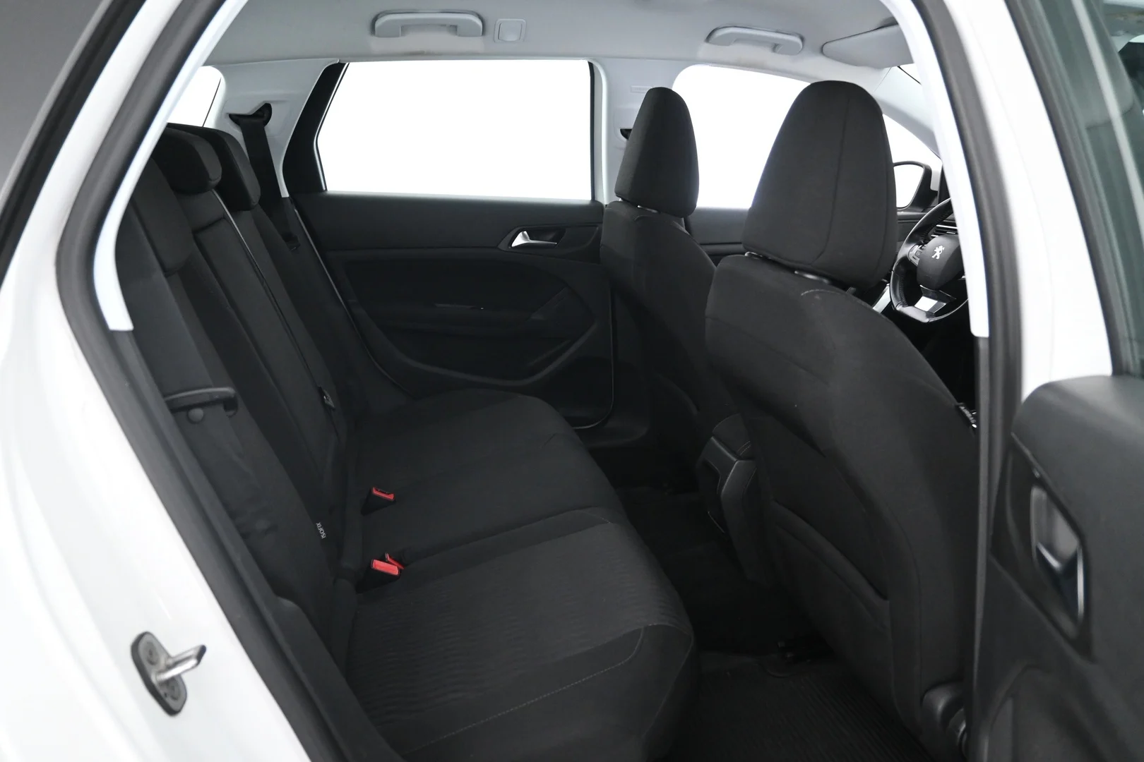 Car Image - 30VzJJF0S6Z4HvZj0SRFxu