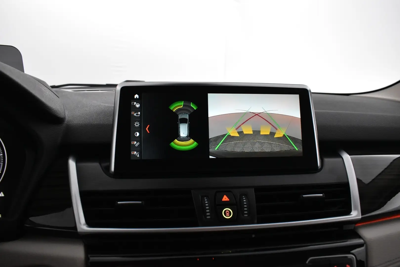 Car Image - 1jF1SrMTVBGobDWEWvVhKE