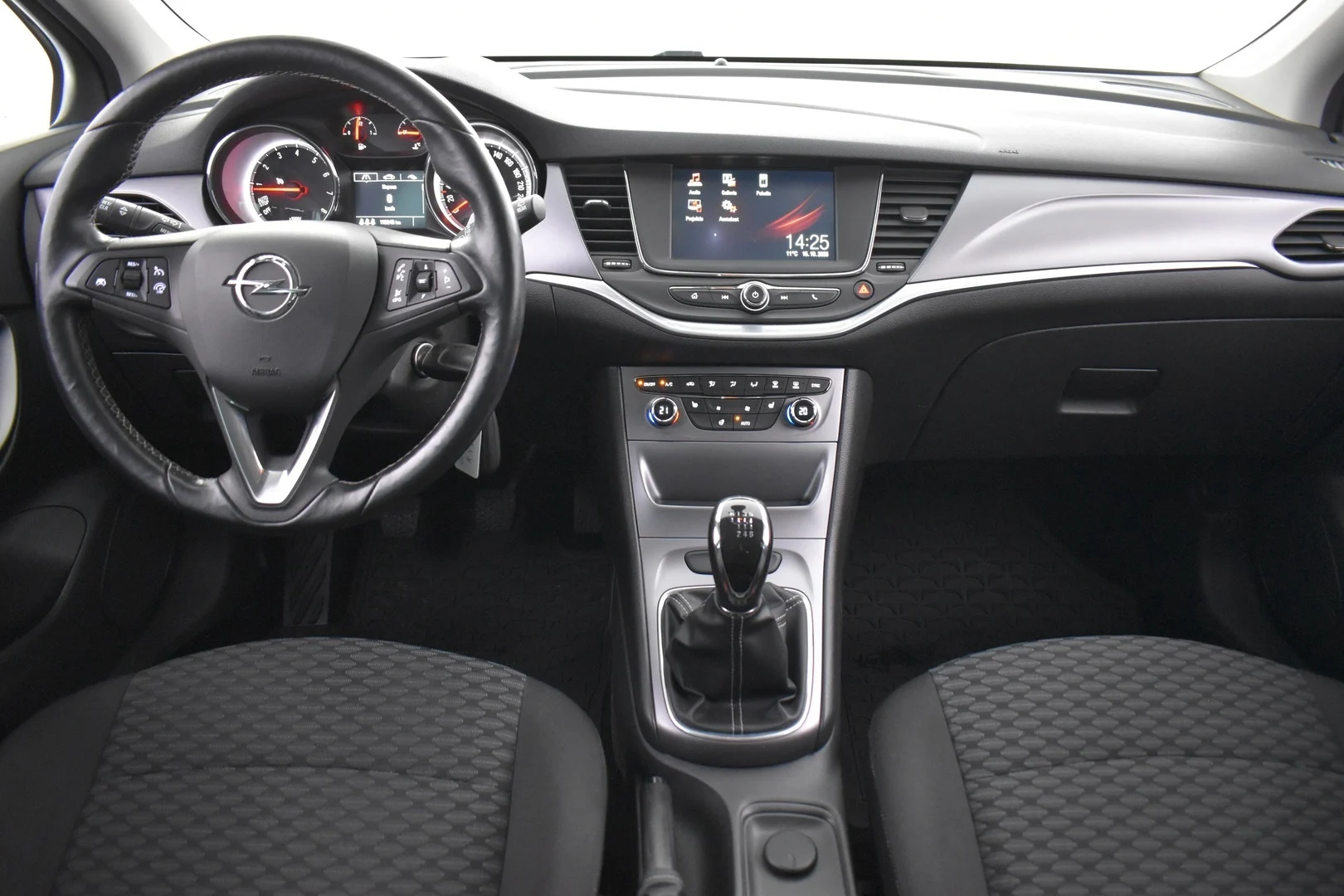 Car Image - 6Es8UeYl5gqnacETouBRHl