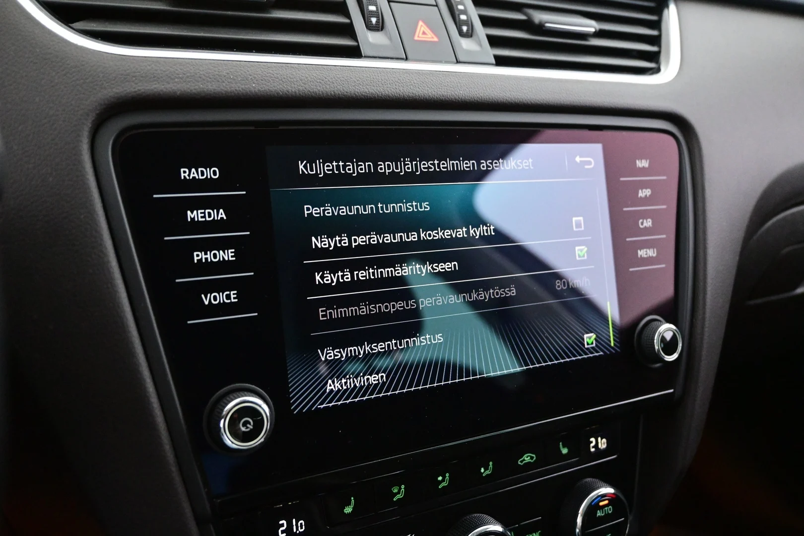 Car Image - 4RDkytuFahdTryGGTrkMdQ