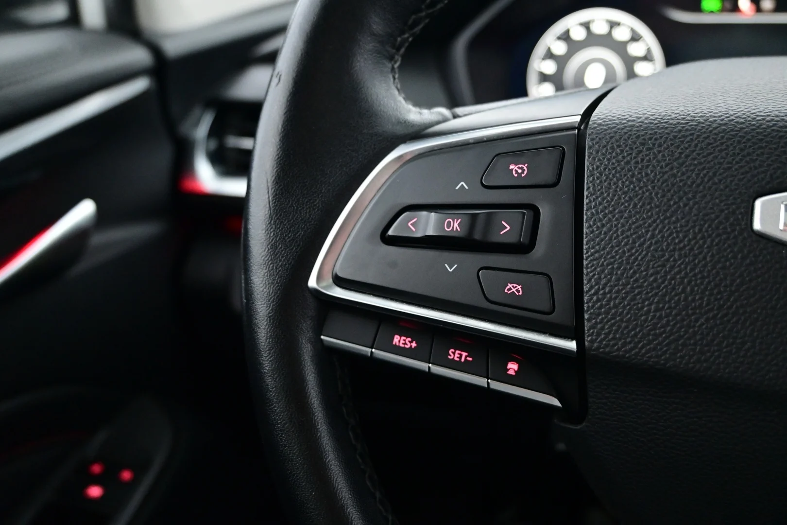 Car Image - 4ZXpKMmkuE9eV4jokXdKZn