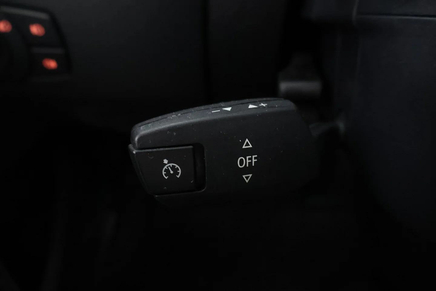 Car Image - 1xCG60pM0H2XI4LnMPjCCu