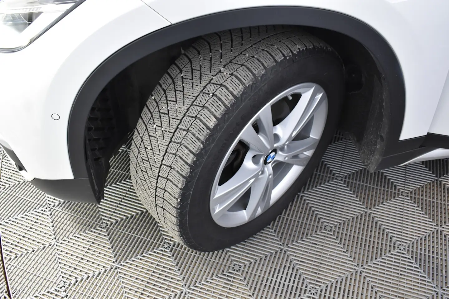 Car Image - 40newx8SglRZgG88P2Cmvi