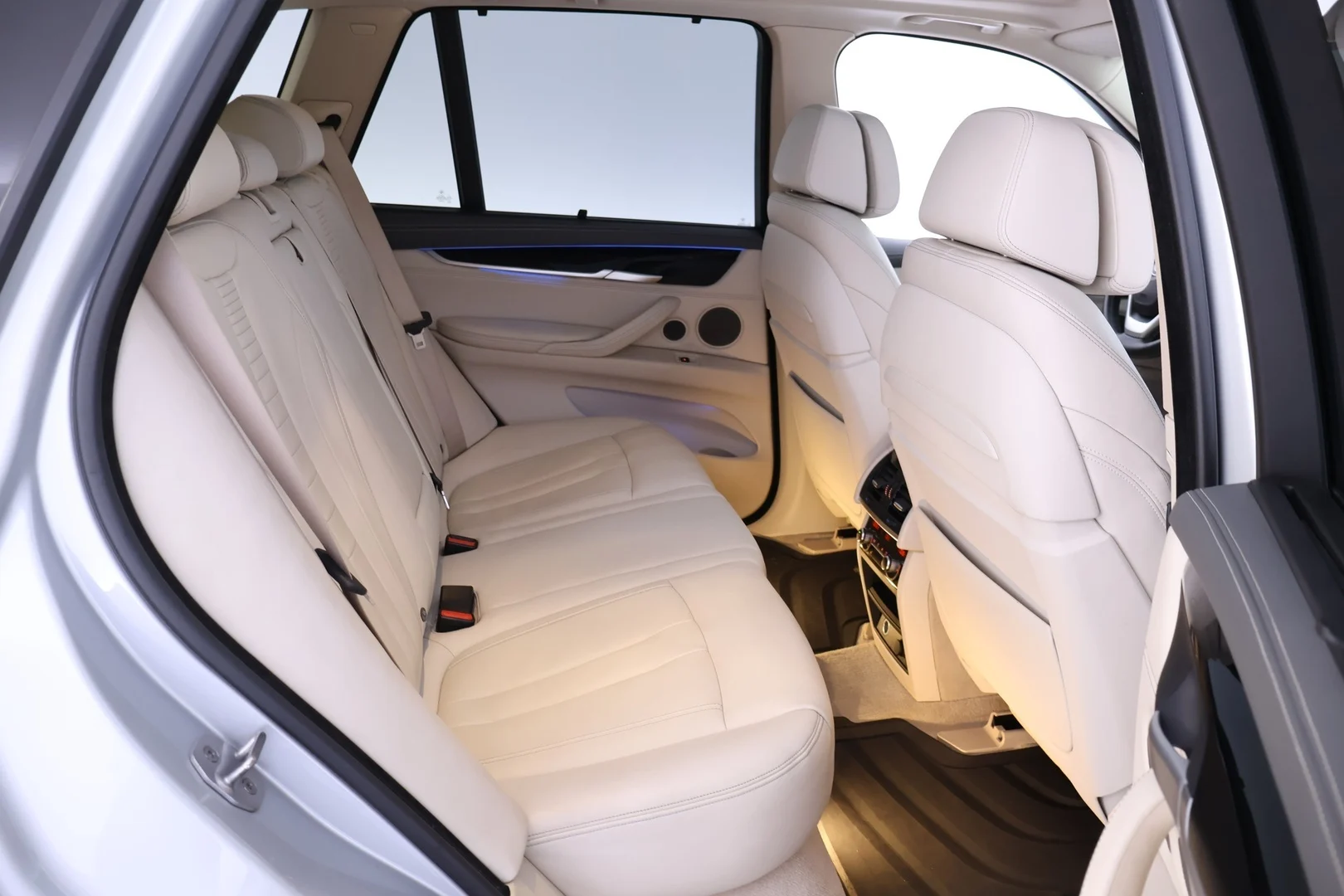 Car Image - 3t36D7hO4AvqoRnwVr7u9b