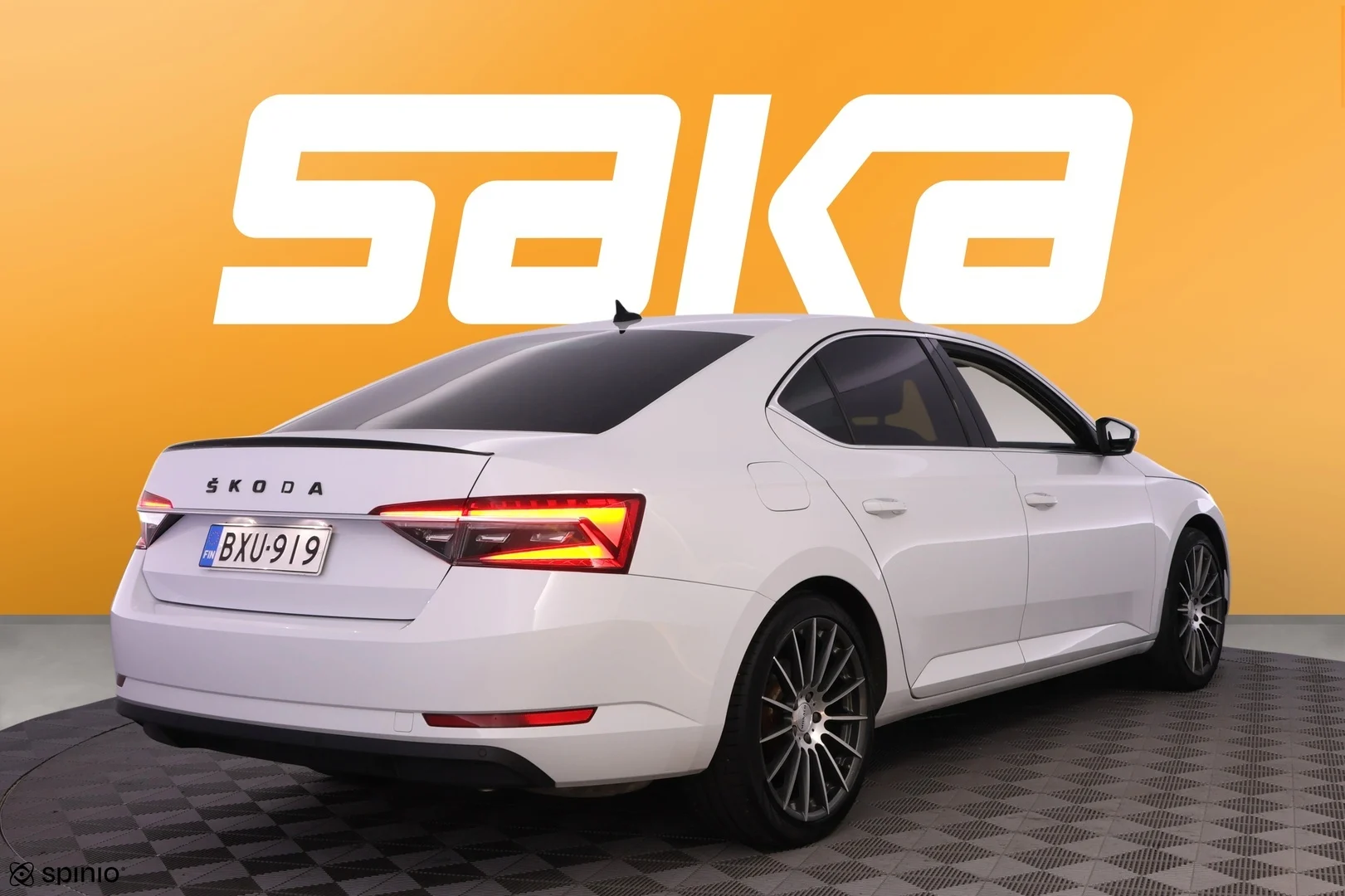 Car Image - 37uLGZlfg4mDXVQZo50t25