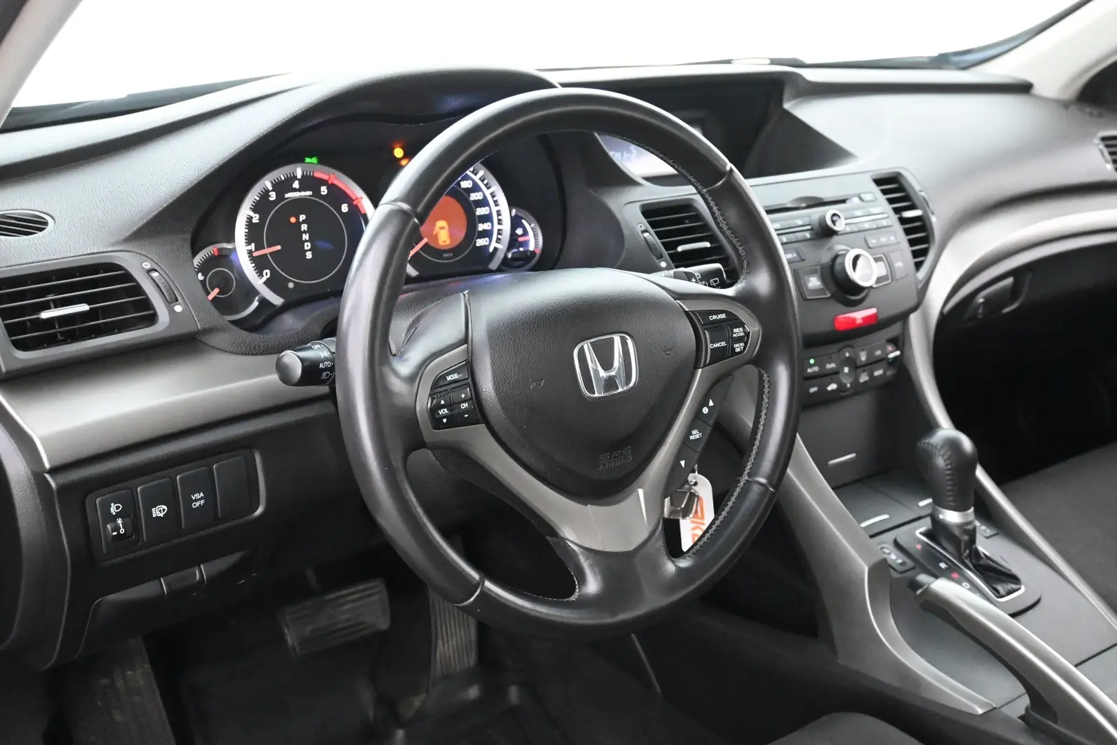 Car Image - 665W0SG5yhygYduJGhzMR1