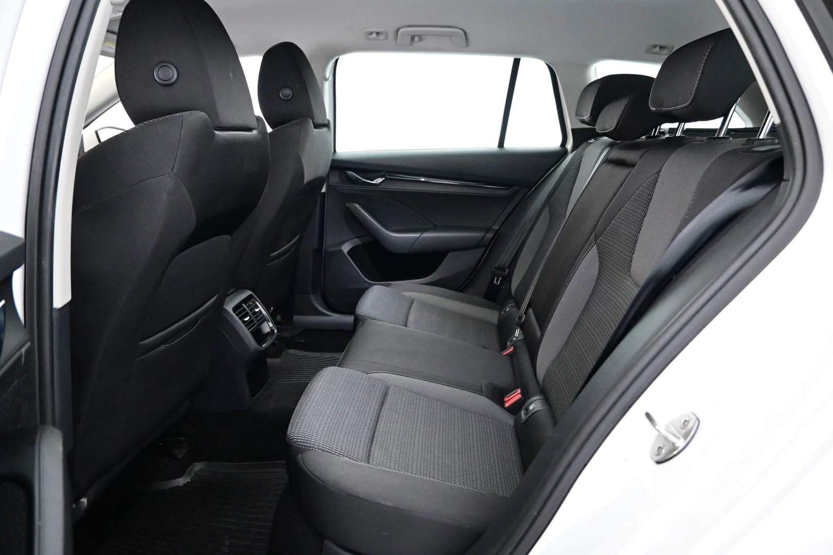 Car Image - 6i8tVTE0tFnBeZd41vC8Ih