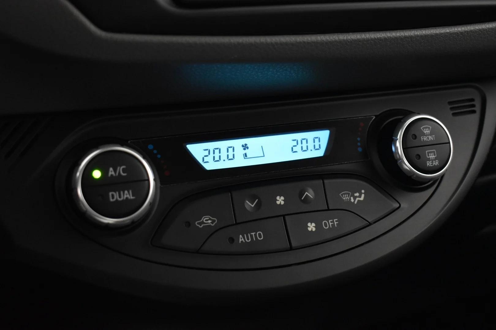 Car Image - 2N0WKhQLqdgwEWc5xE3AK6