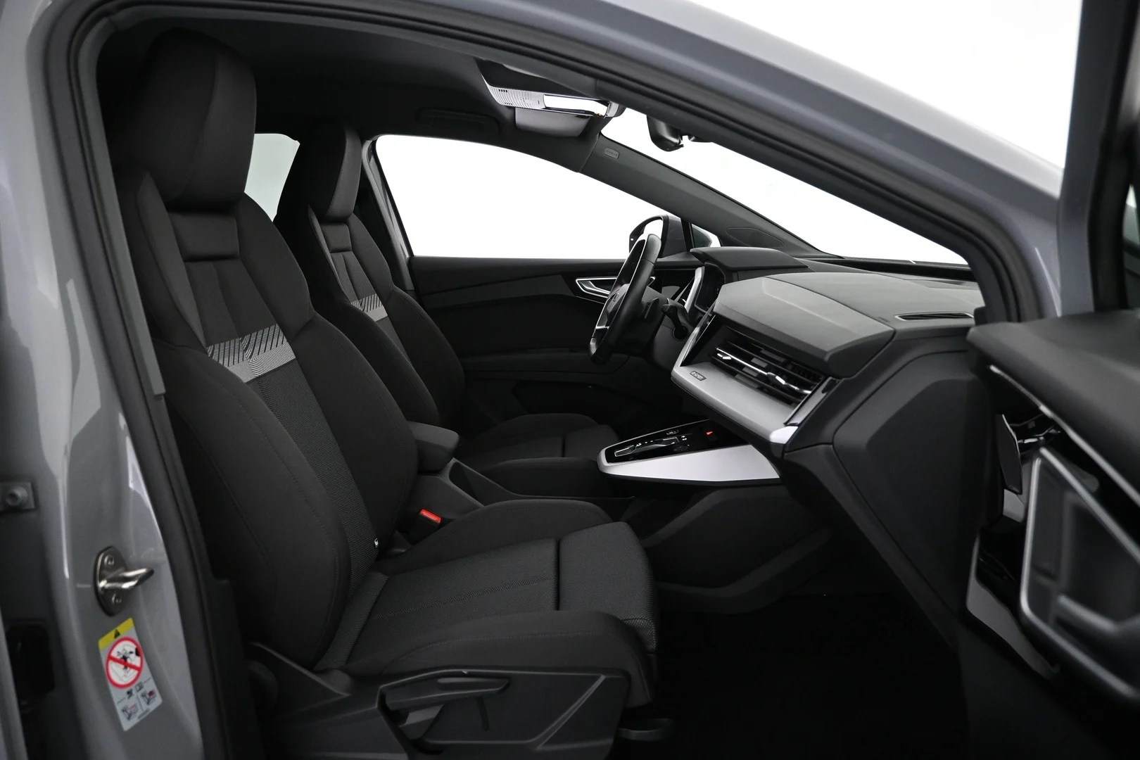 Car Image - 6RQd9afZG4efeDE1Xi7VRi
