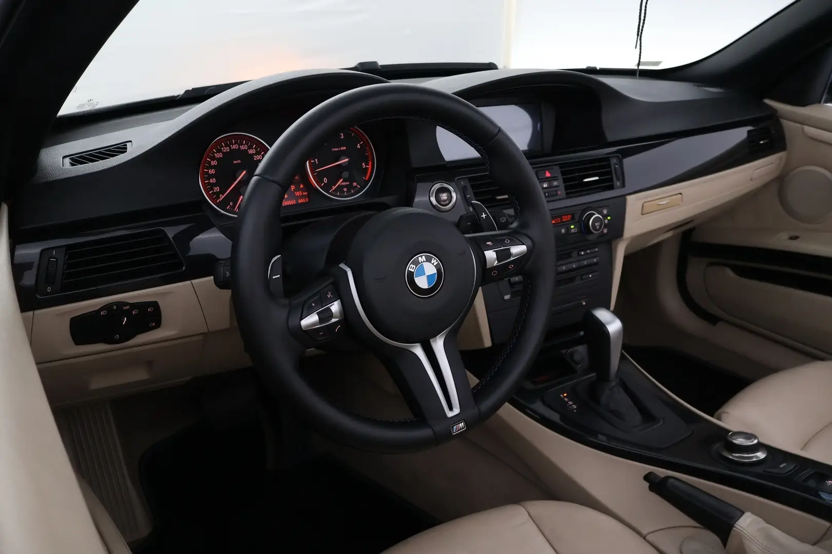 Car Image - 3PcIU9UvUGICubB2lttuX3