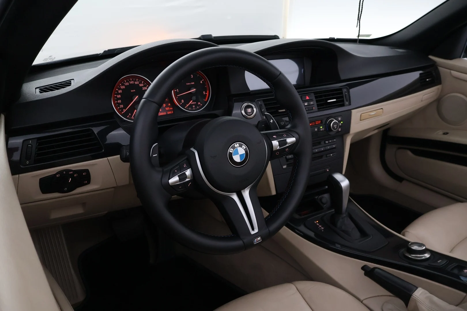 Car Image - 3PcIU9UvUGICubB2lttuX3