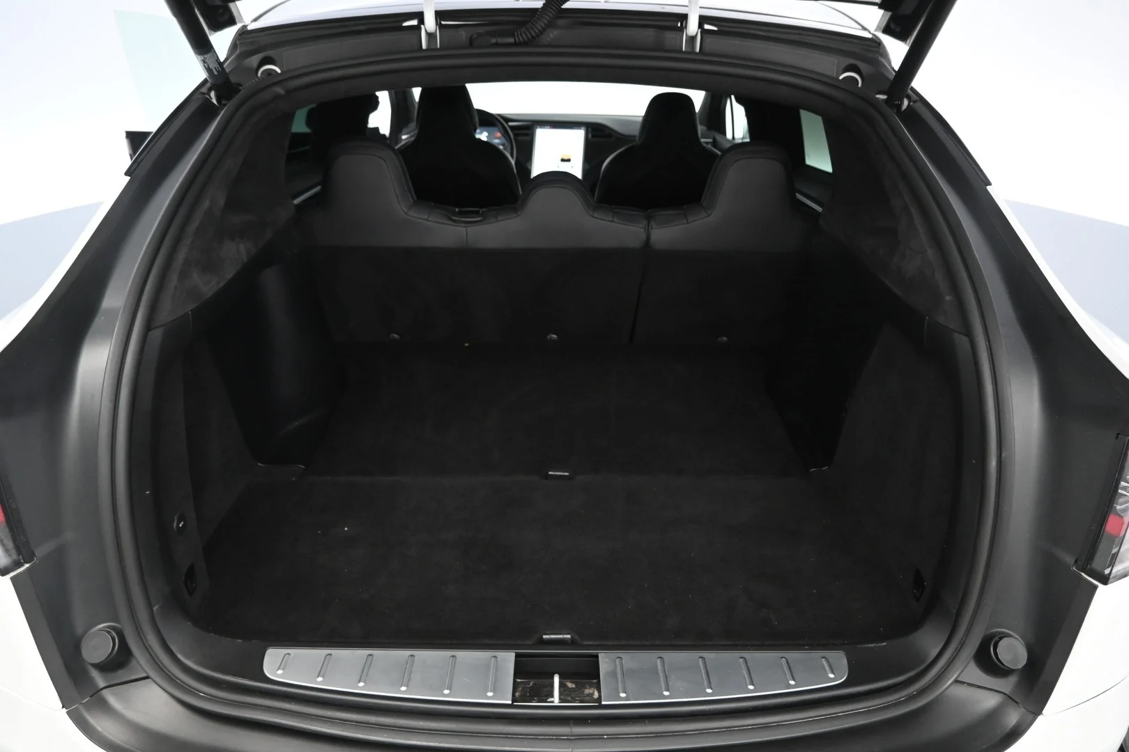 Car Image - a1eELPANMtF67ePeTJyUh