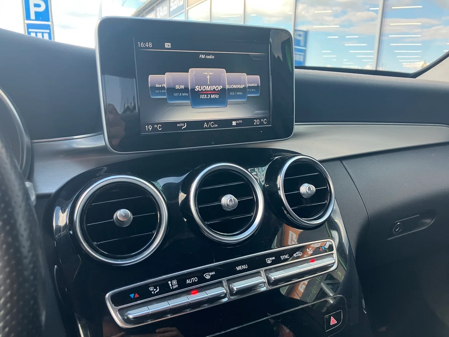 Car Image - 6gzZShCxRx6GvysKrK4c0z