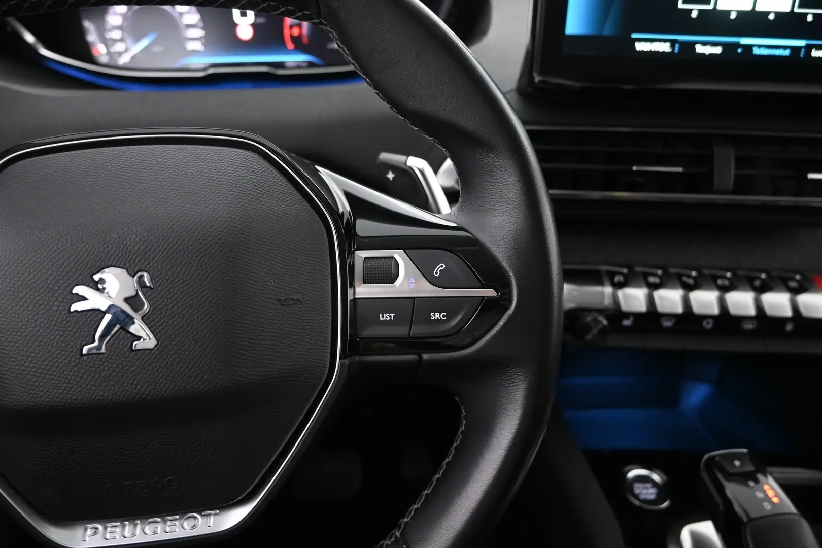 Car Image - 3R0En8F9nL2cBXsMDIMh8N