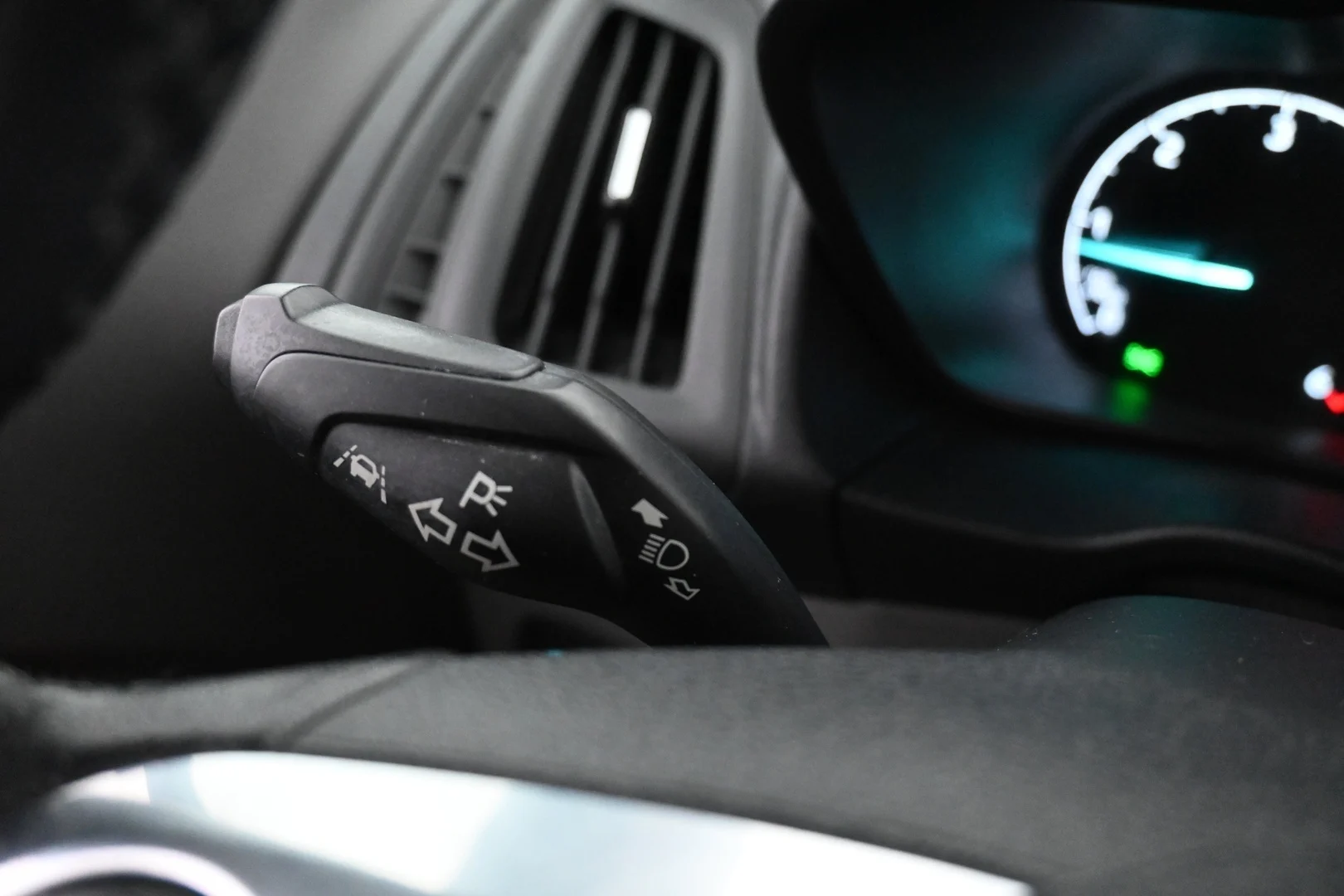 Car Image - 2J003JgOxcwxxtTTQqQmKE