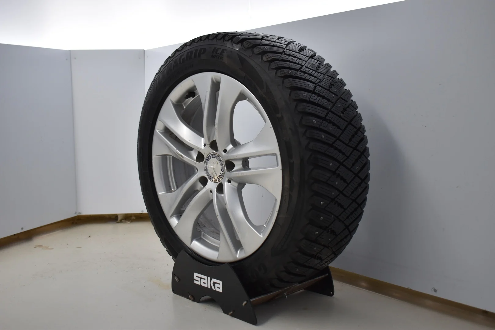 Car Image - 3NyBJKIpuuL6fm7x56oaup