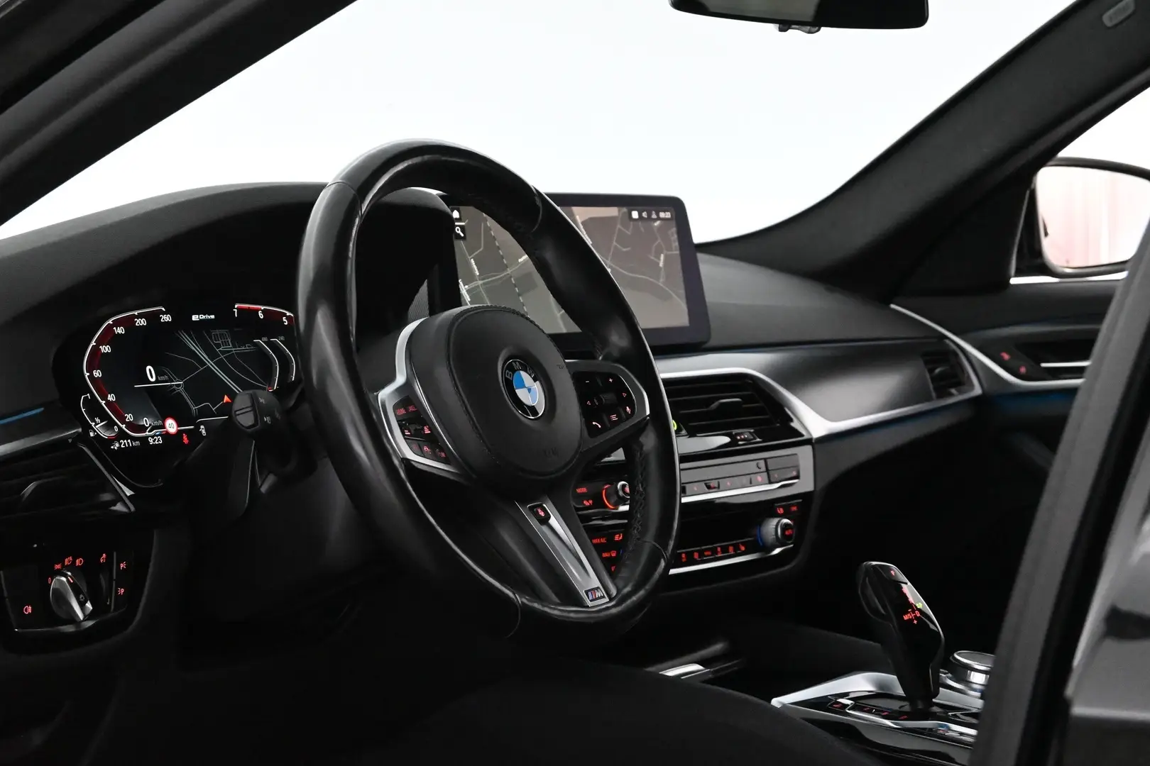 Car Image - 2o1gCc1g2a1InX1EMw4ngK