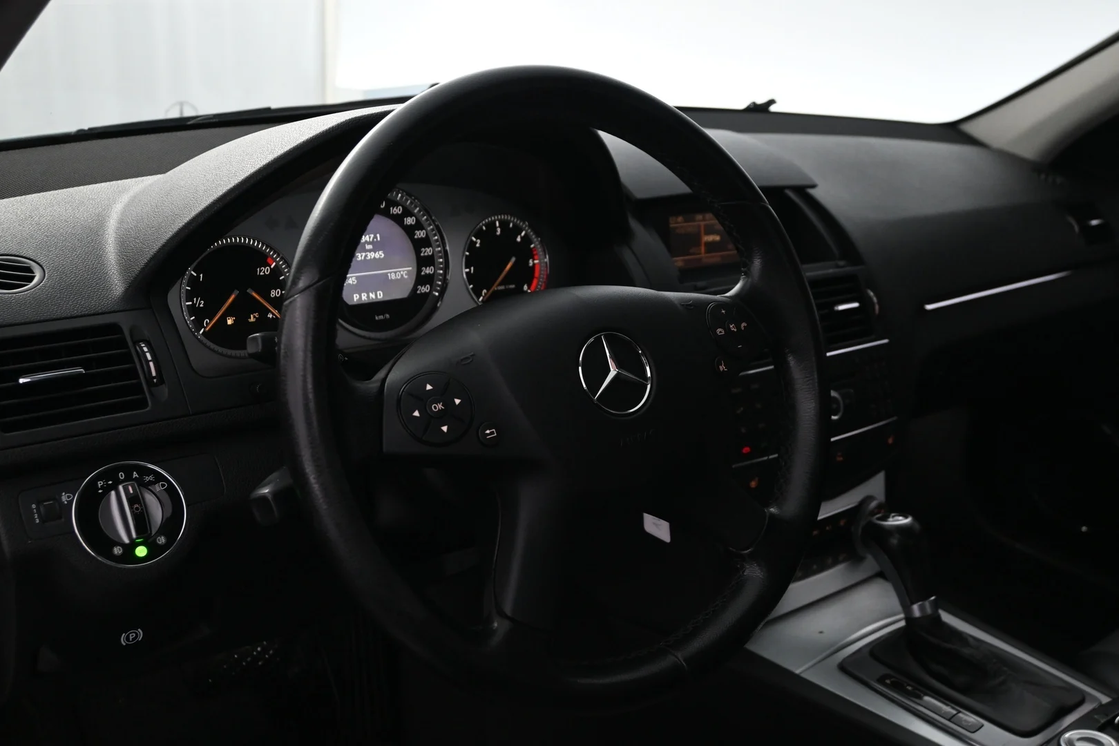 Car Image - 4xt4G8D4XuUn4updLh7IFI