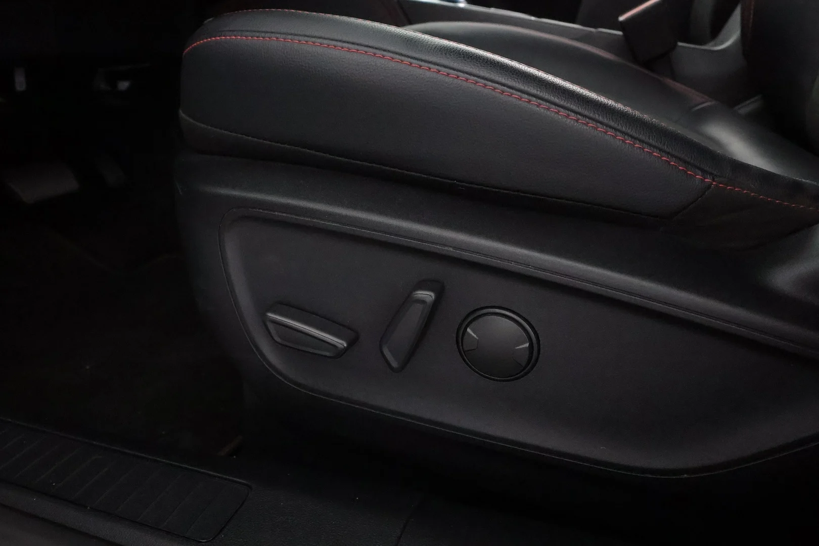 Car Image - nwjKle3aFqkyvXuLR9WzS