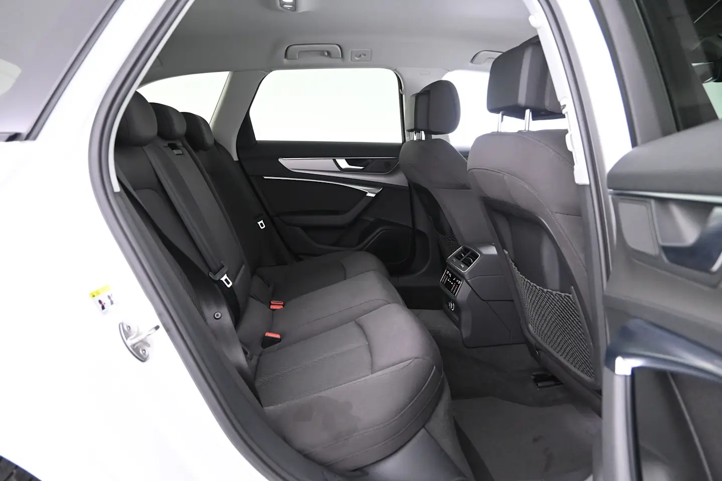 Car Image - 5dnJBPd3tD1xa3XuLfCe4i