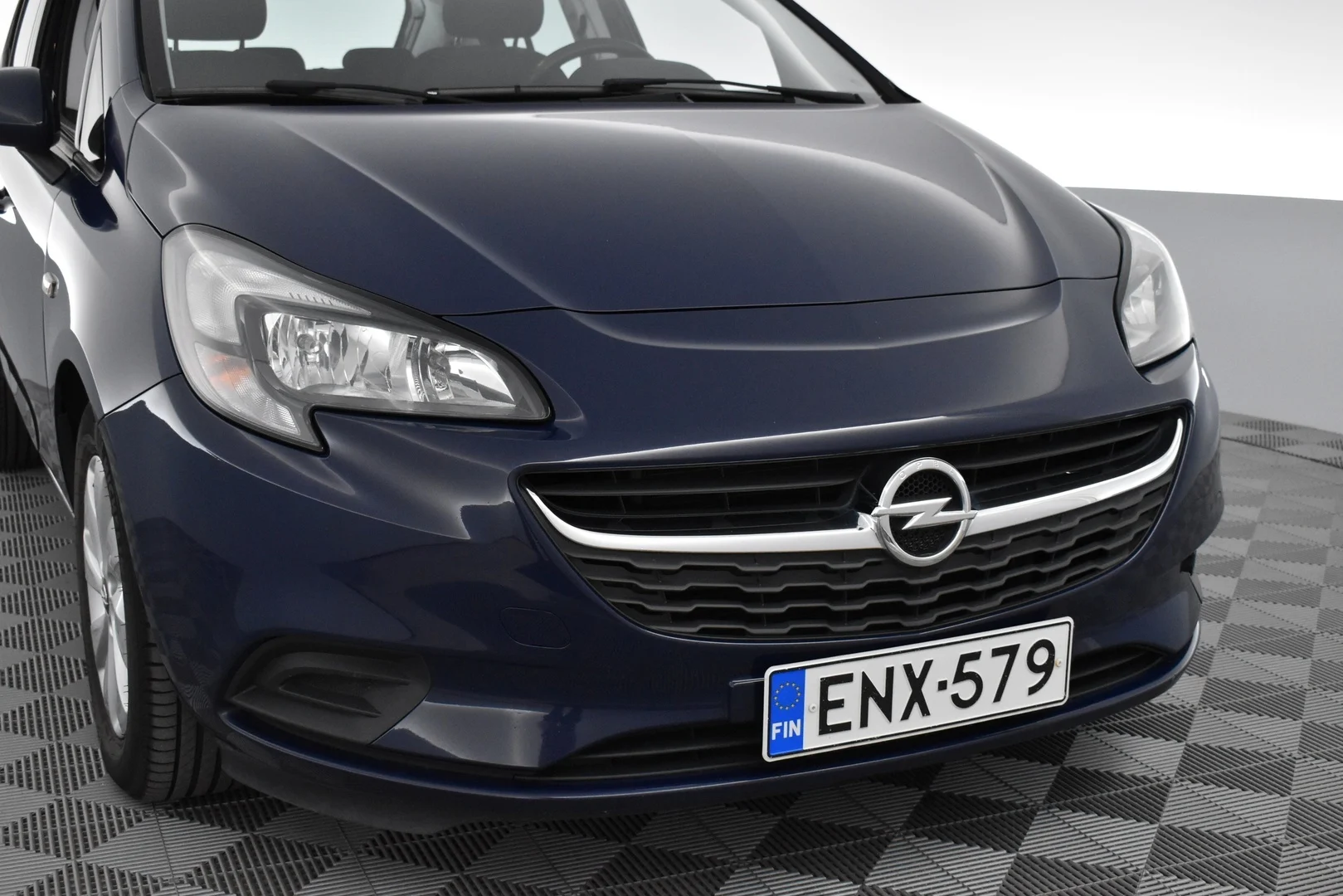 Car Image - 3f6mBDyofYay29l9FeIc9p