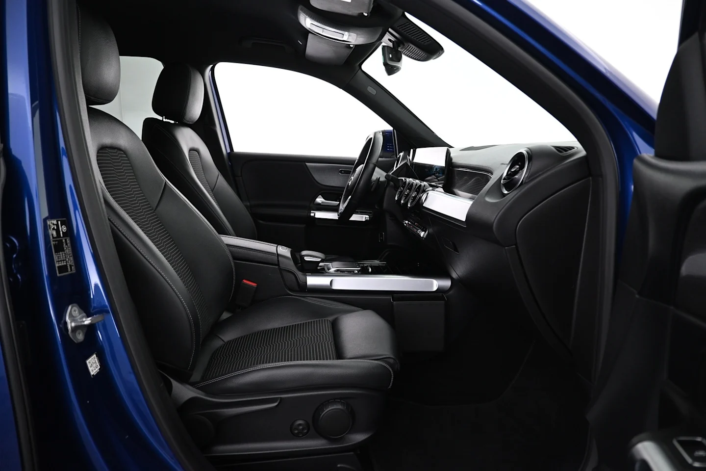 Car Image - 7fUWgVkc5XVKafVgrqKK2F