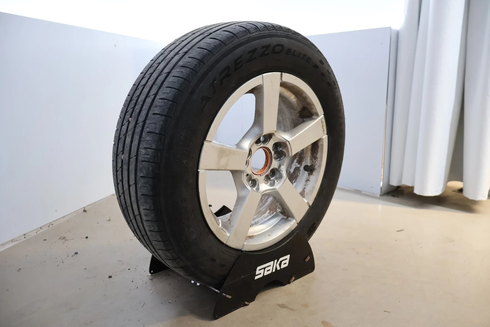 Car Image - 2Q3ciZt3v5DaaLhEDLAuN2