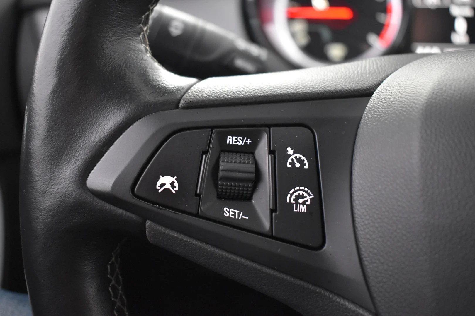 Car Image - 6Es8UeYl5gqnacETouBRHl