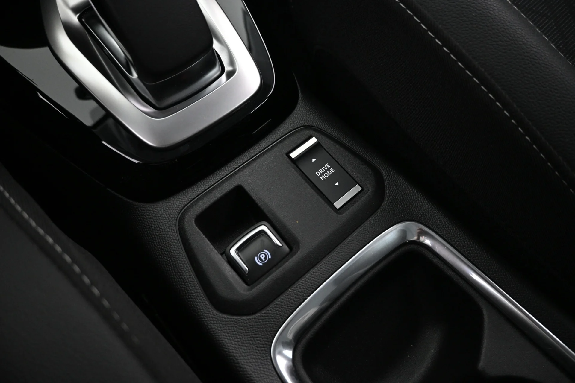 Car Image - 7cM1EDhq0bwrLMuhdXplfr