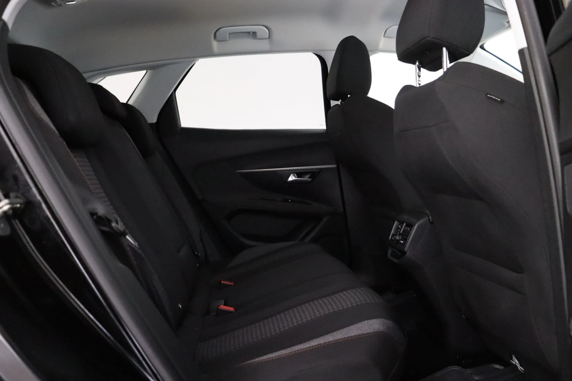 Car Image - 2ODWRyaHui8mlDZfSMQqNQ