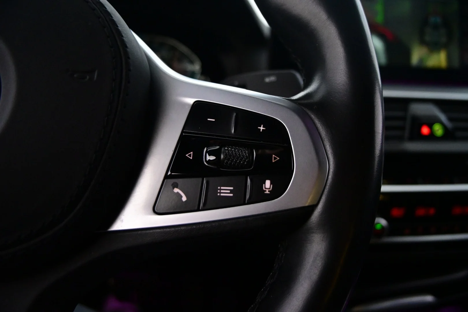 Car Image - 2WaOLTtCt8VPRc06knqU7d