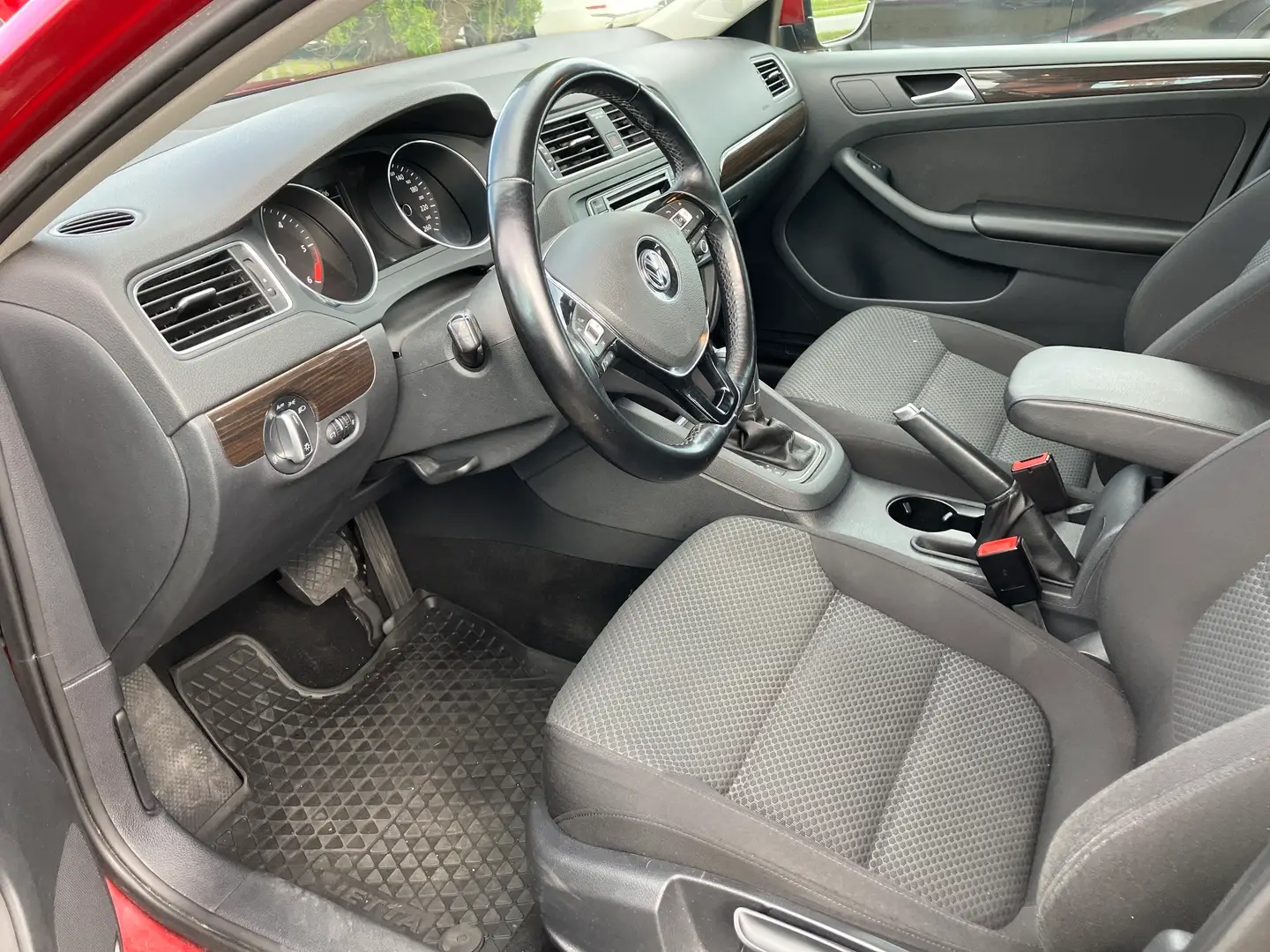 Car Image - 4csjz4tTCBWiZ4Ndzno9Fy