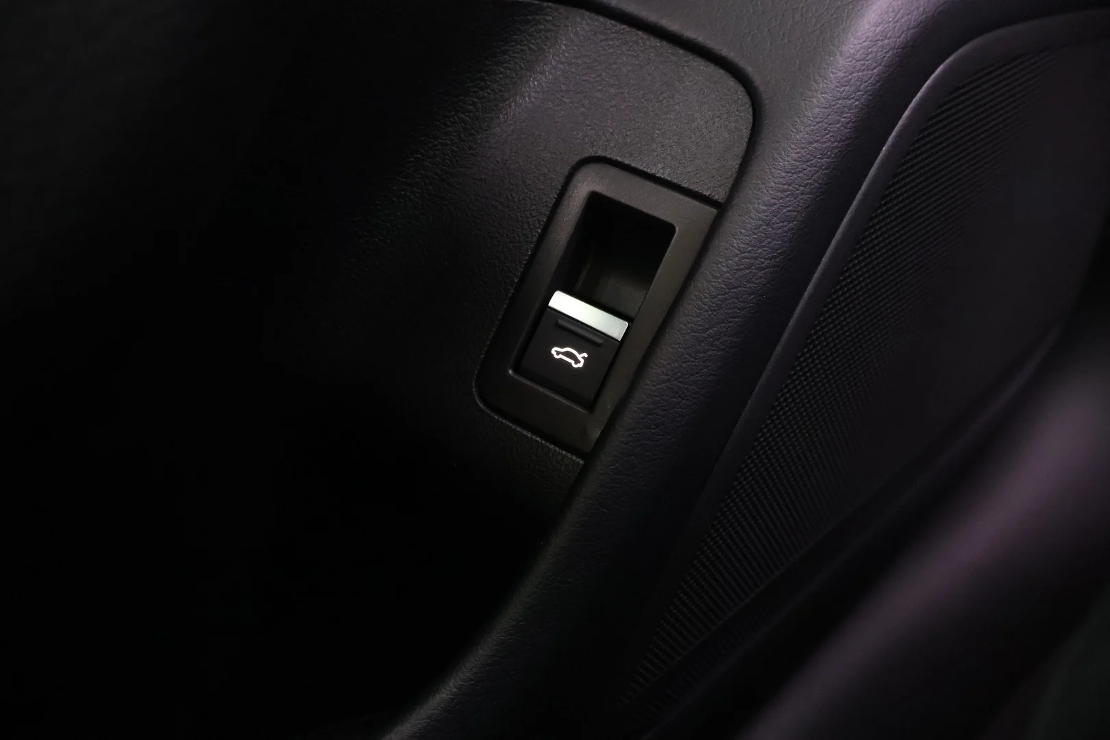Car Image - 1qc3AlF4hs3u1DAIb2gHmi