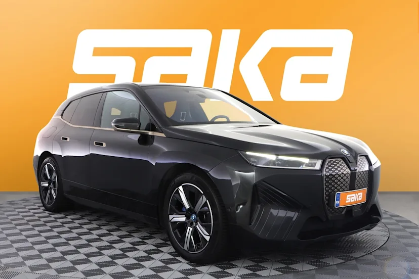 BMW iX