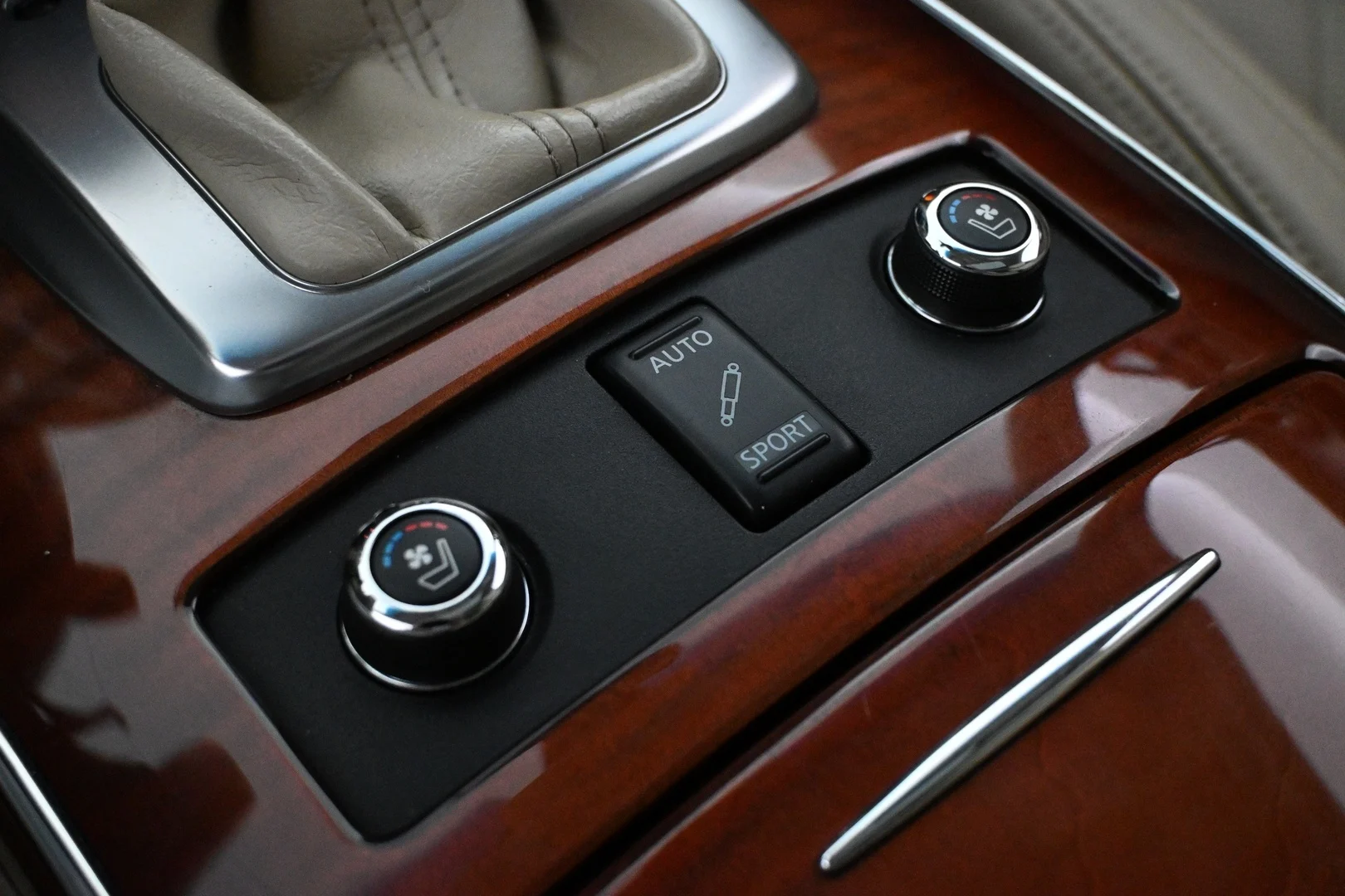 Car Image - 2o9FnhZvkXn25YLTKzQGaX