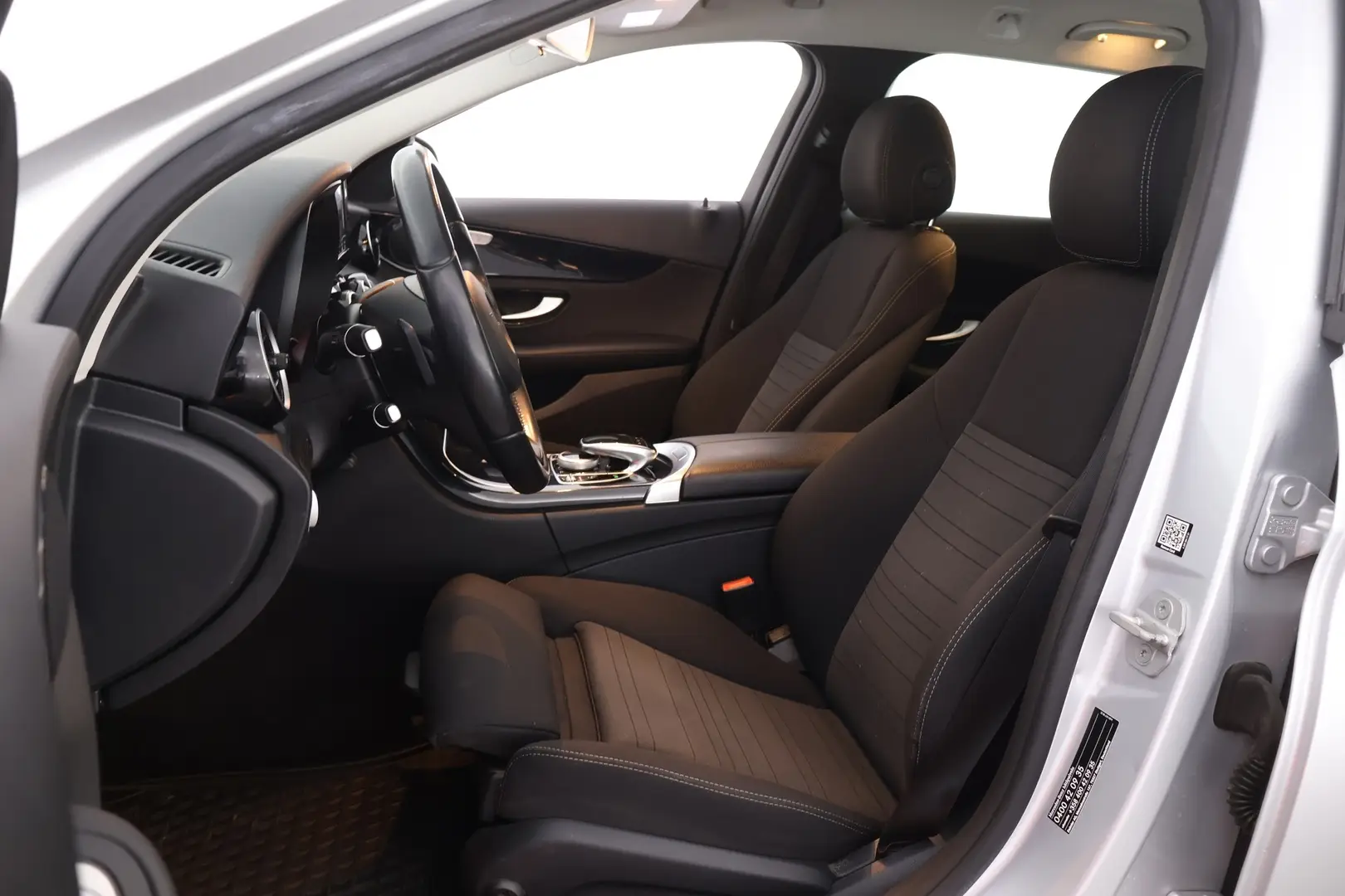 Car Image - 57j0qQdKJO06lWsoNWaxpM