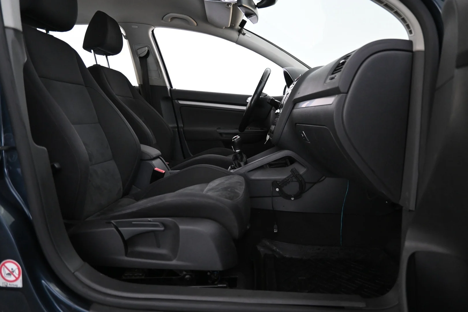 Car Image - 3fLz224NpxAEfJ5rzdVtey