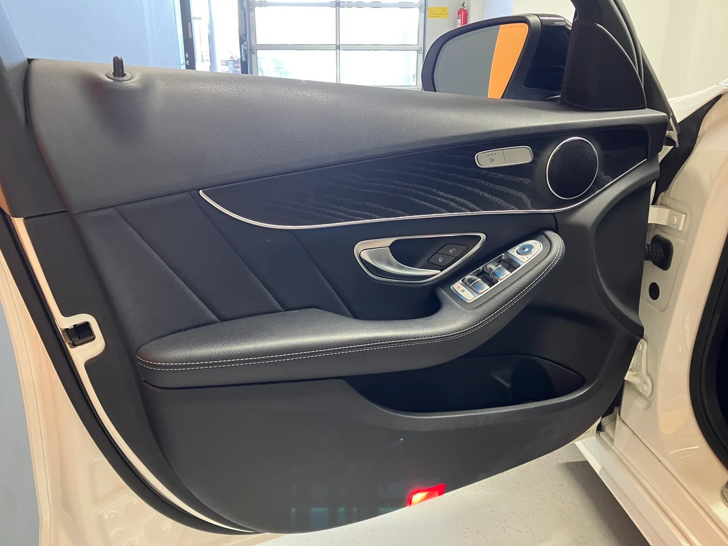 Car Image - 7Jjk0bCzjXq4gL0ukgbVdg